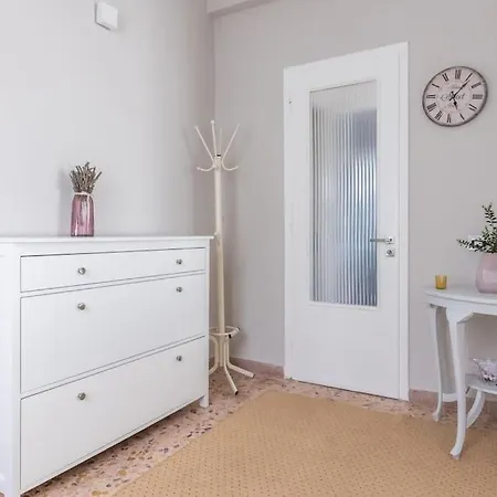 Miranda's Apartment *